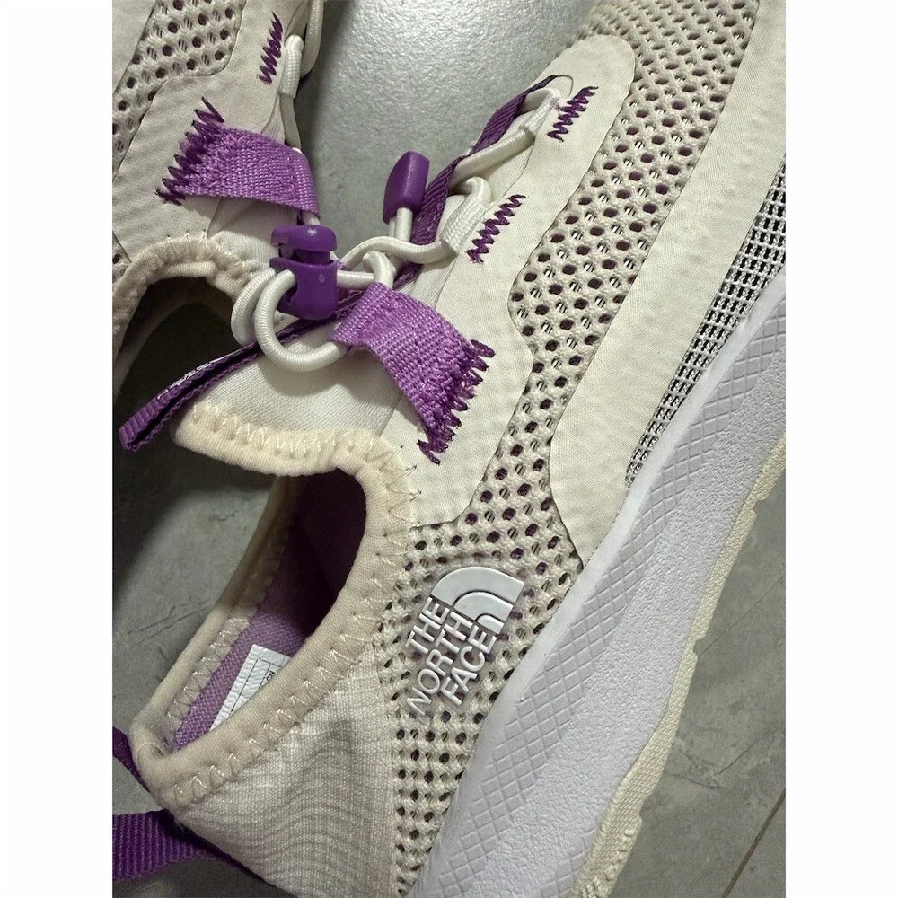 The North Face Platte Canyon Youth Water Shoes White Dune Size 1 EU 32